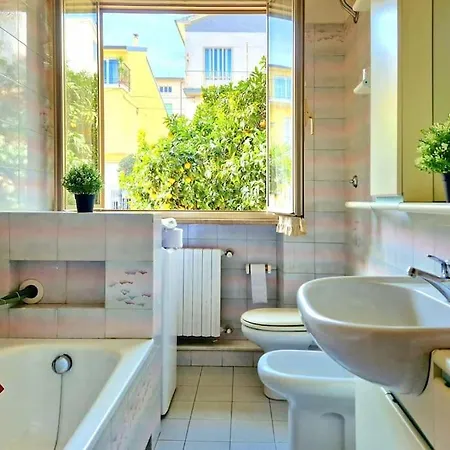 Corte Privataampia Casa A Due Passi Dal Mare * Porto San Giorgio
